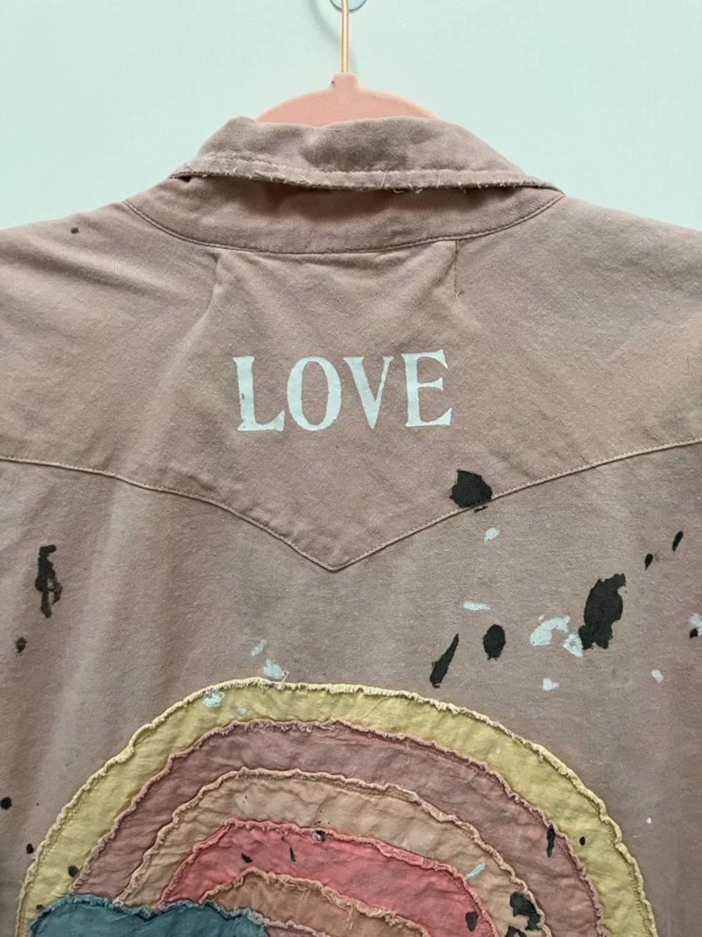 Magnolia Pearl Kelly Western Pink Rainbow Embroidered Shirt in Bisou - OS - Picture 7 of 11